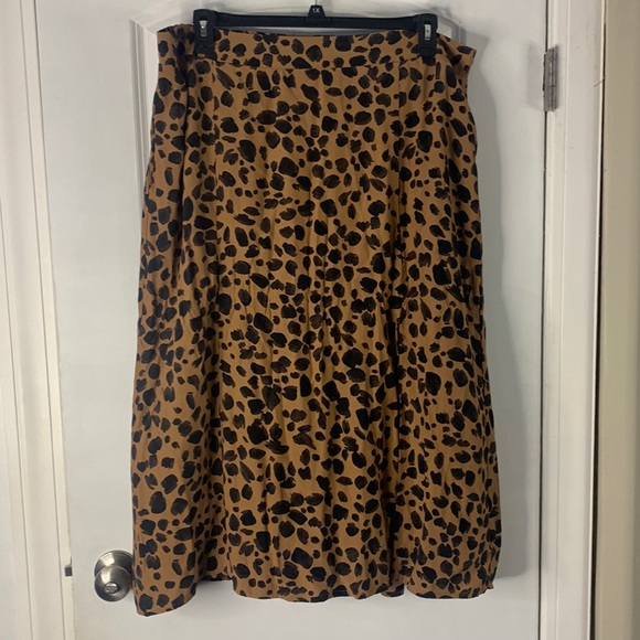 Lightweight animal print skirt size 1x - Picture 1 of 4